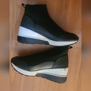 Michael Kohrs Shoes